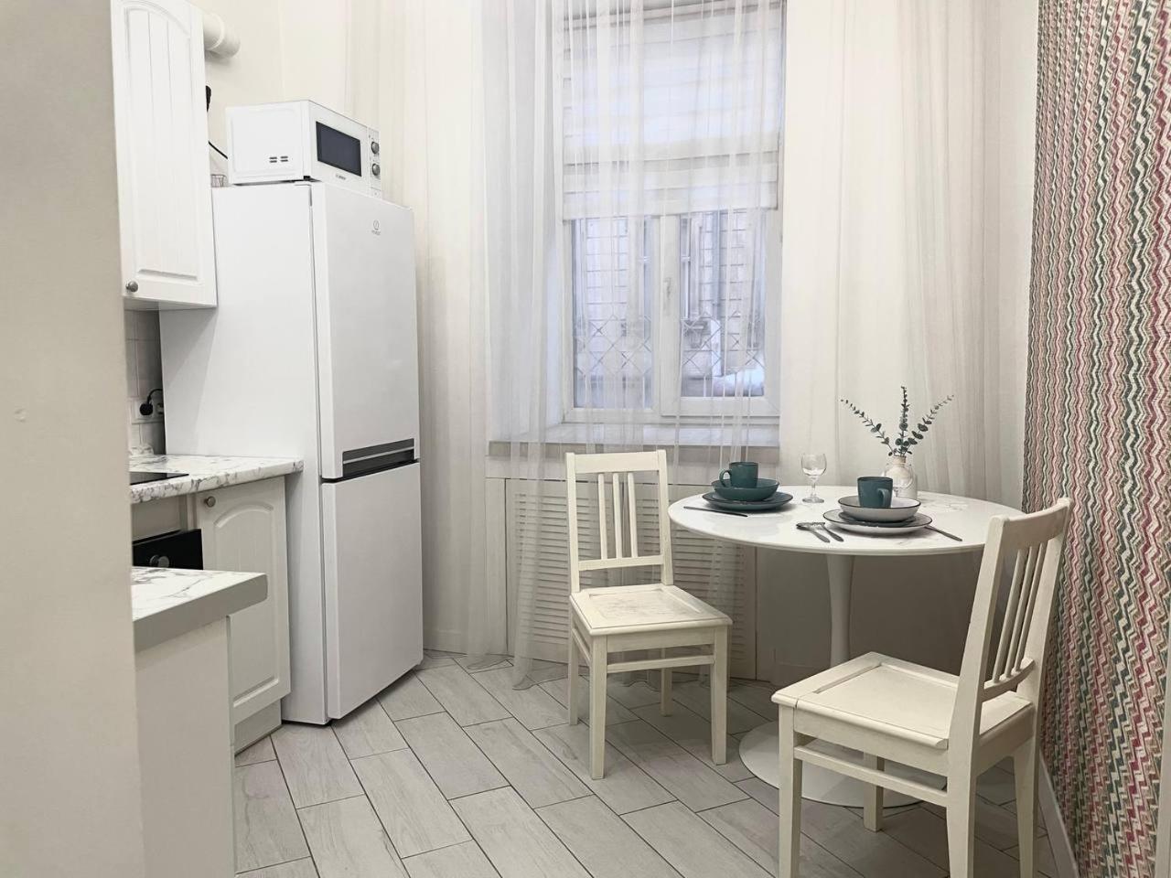 Куліша 15, Апартаменти В Центрі,Тц Форум,Оперний Leopoli Esterno foto