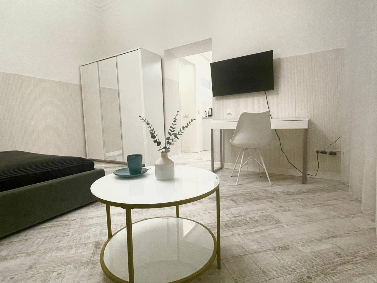 Куліша 15, Апартаменти В Центрі,Тц Форум,Оперний Leopoli Esterno foto